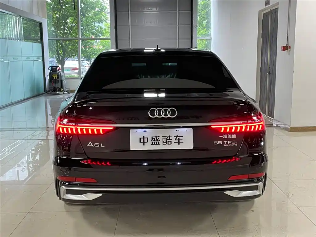 Audi A6L 2025 55 TFSI quattro Premium