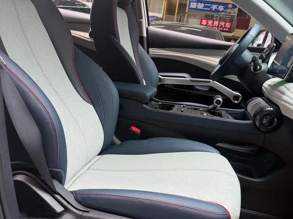 BYD Yuan Plus — миниатюра 8
