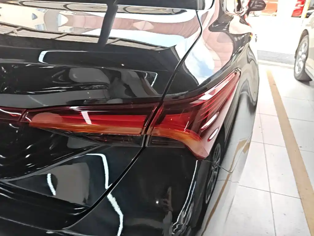 Toyota Avalon — миниатюра 8