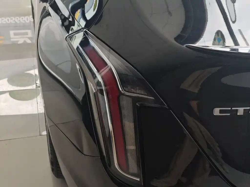 Cadillac CT4 — миниатюра 5