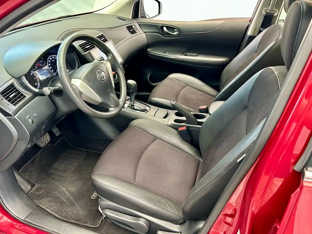 Nissan Tiida — миниатюра 6