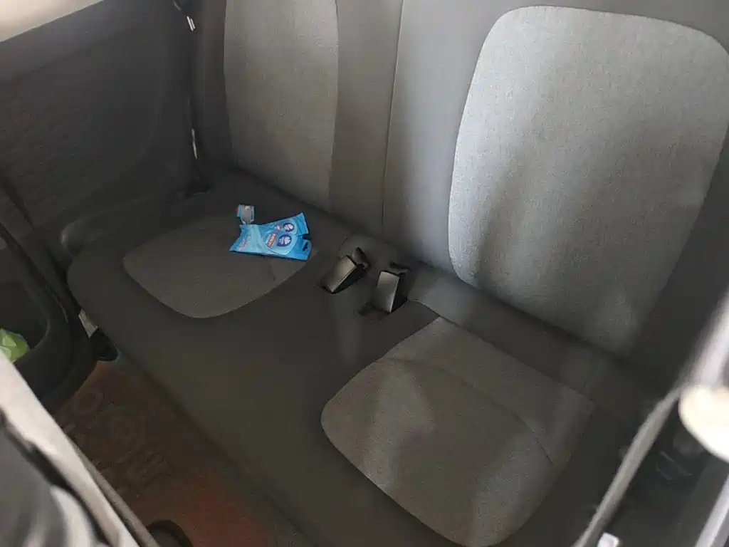 Wuling MINIEV — миниатюра 17