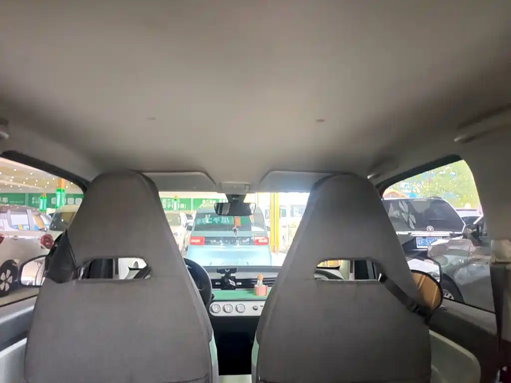 Wuling MINIEV — миниатюра 18