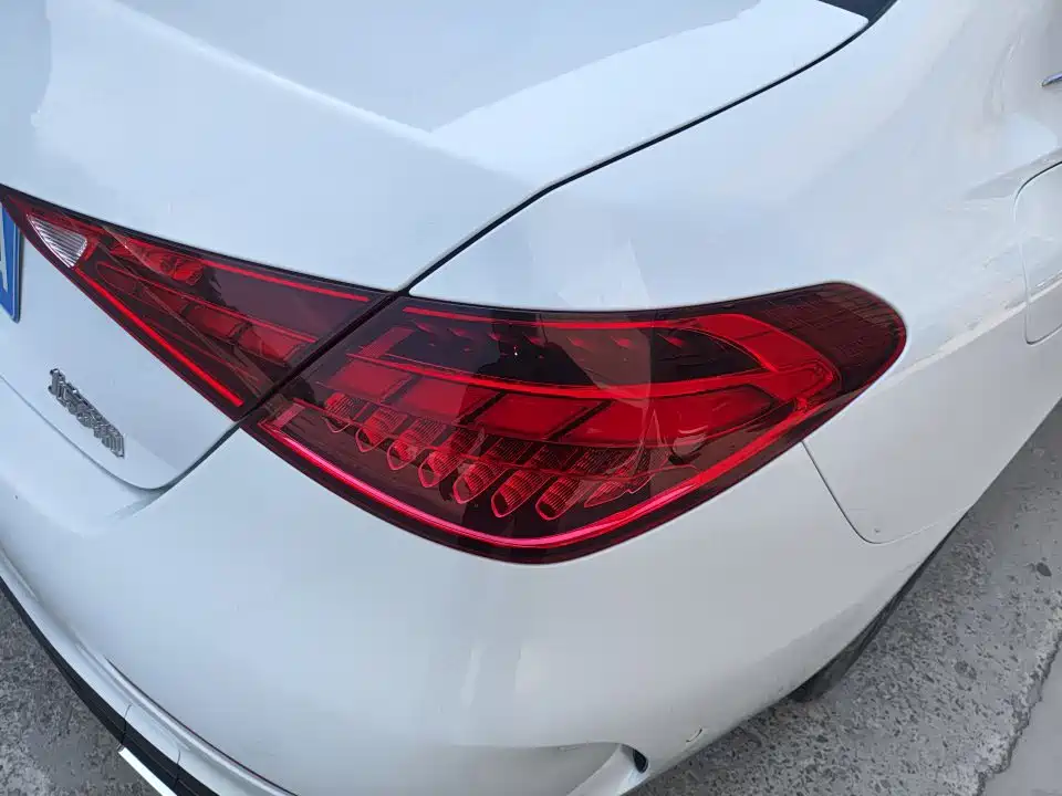 Mercedes-Benz C-Class — миниатюра 12