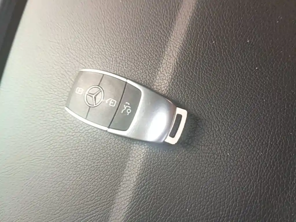 Mercedes-Benz GLB — миниатюра 9