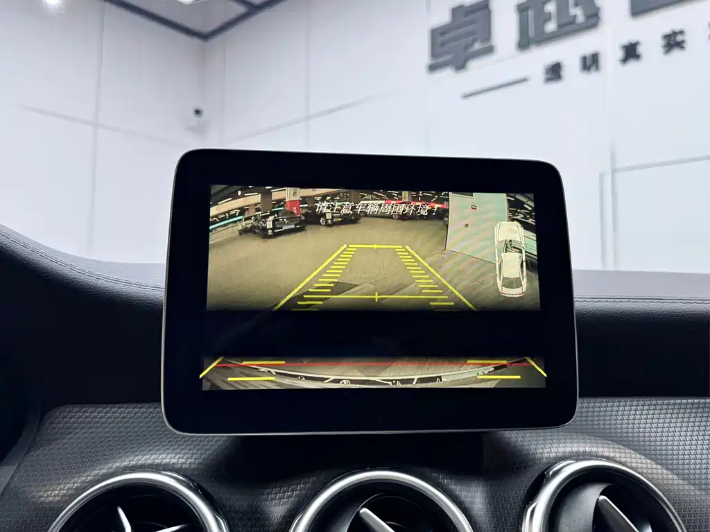 Mercedes-Benz GLA — миниатюра 15