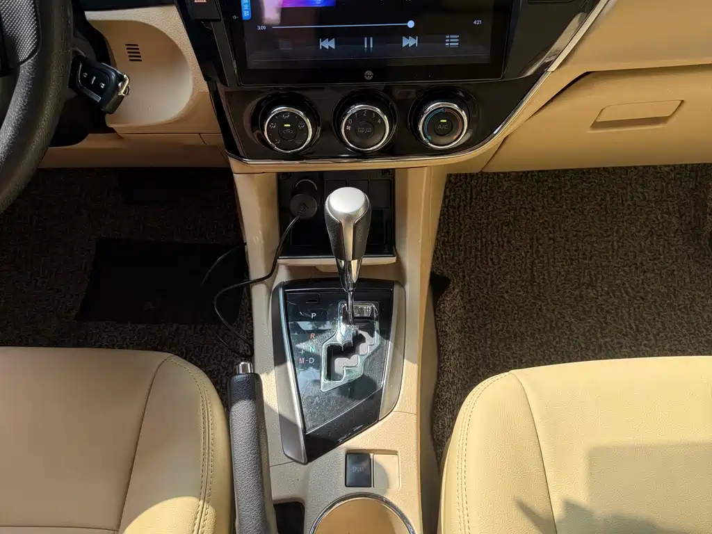 Toyota Corolla — миниатюра 11