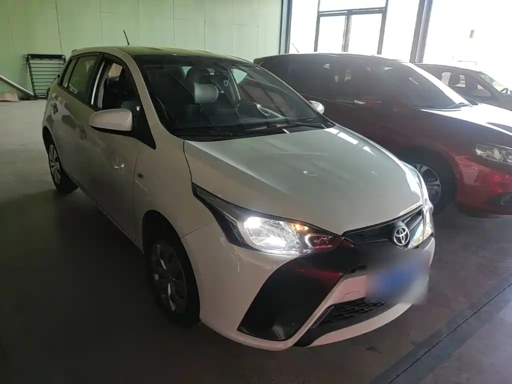 Toyota Yaris L — миниатюра 4