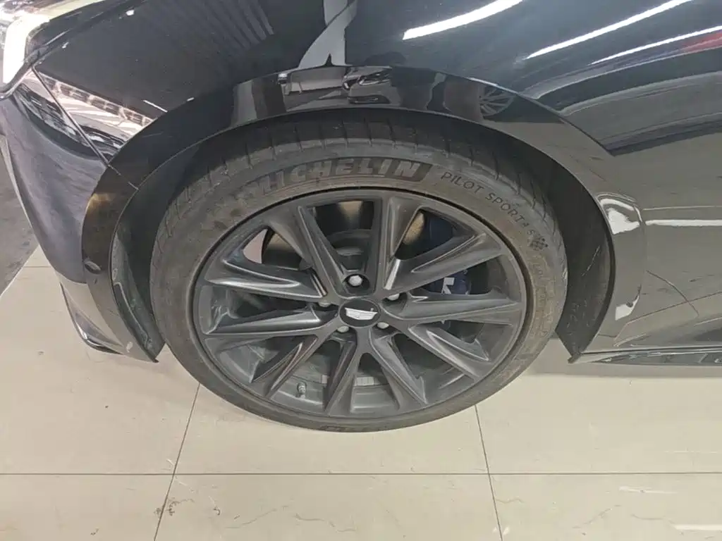 Cadillac CT5 — миниатюра 23