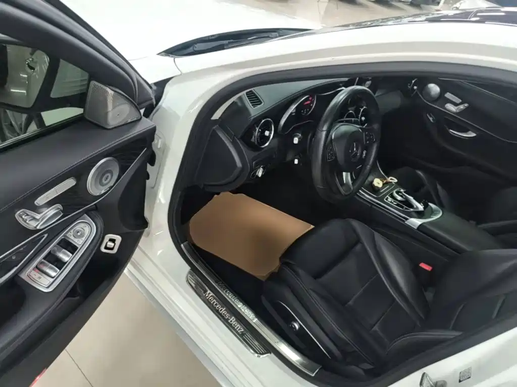 Mercedes-Benz C-Class — миниатюра 16