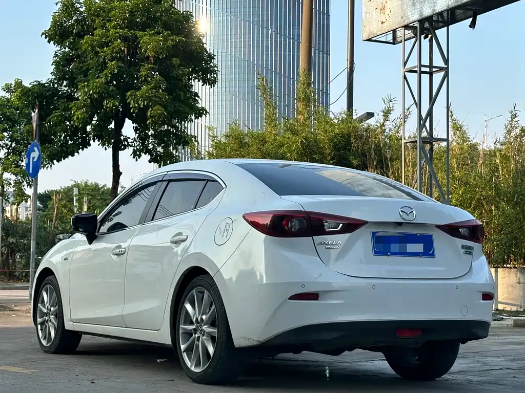 Mazda 3 Axela — миниатюра 7
