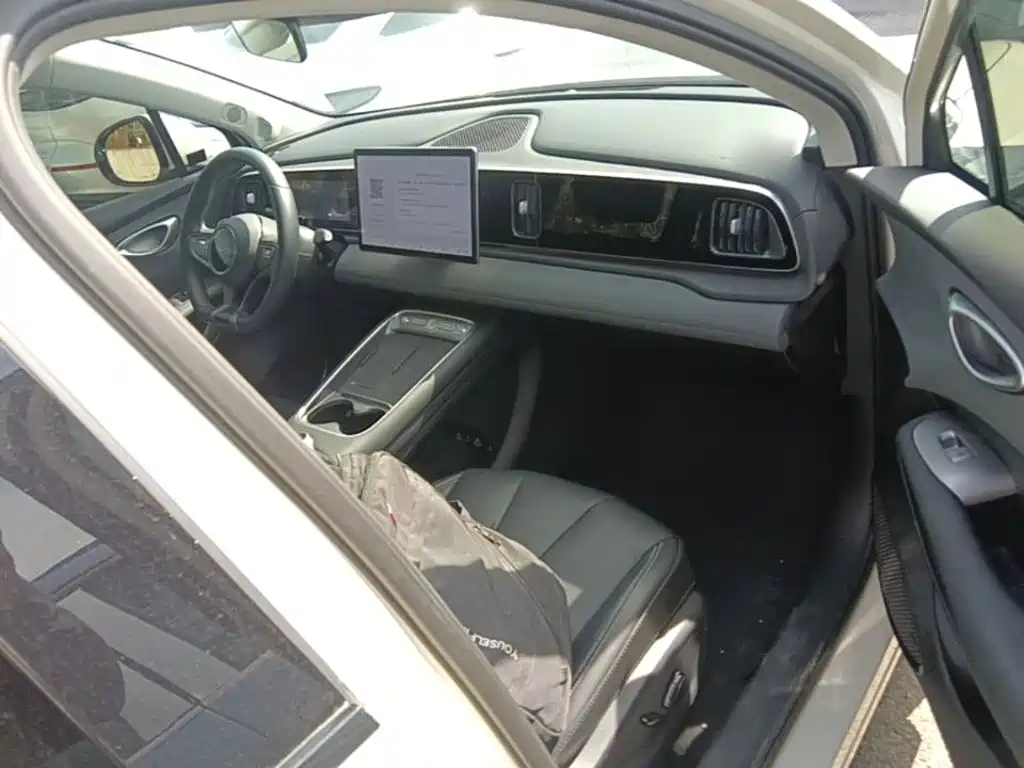 BYD Sealion 05 EV — миниатюра 9
