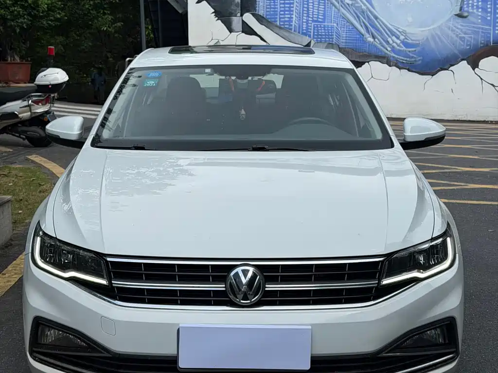 Volkswagen Bora — миниатюра 3
