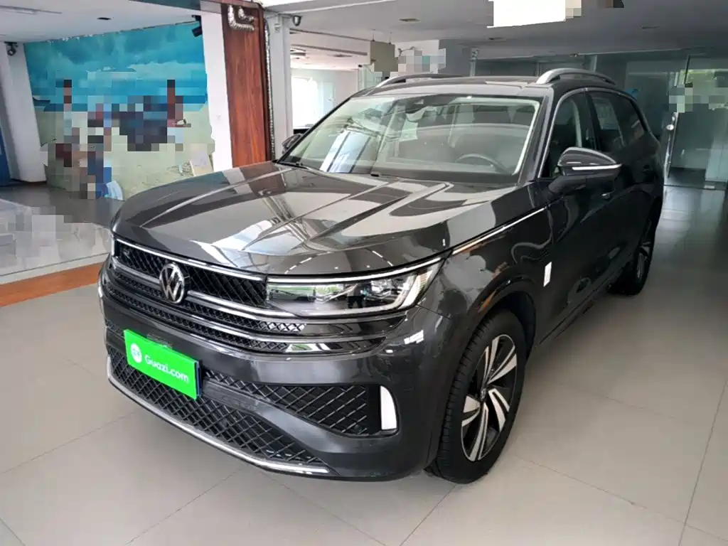 Volkswagen Tavendor 2023 380TSI R-Line
