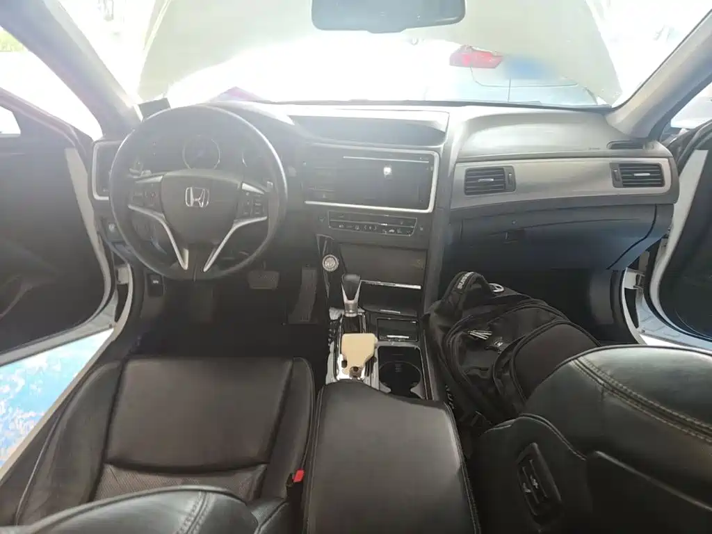 Honda Spirior — миниатюра 10