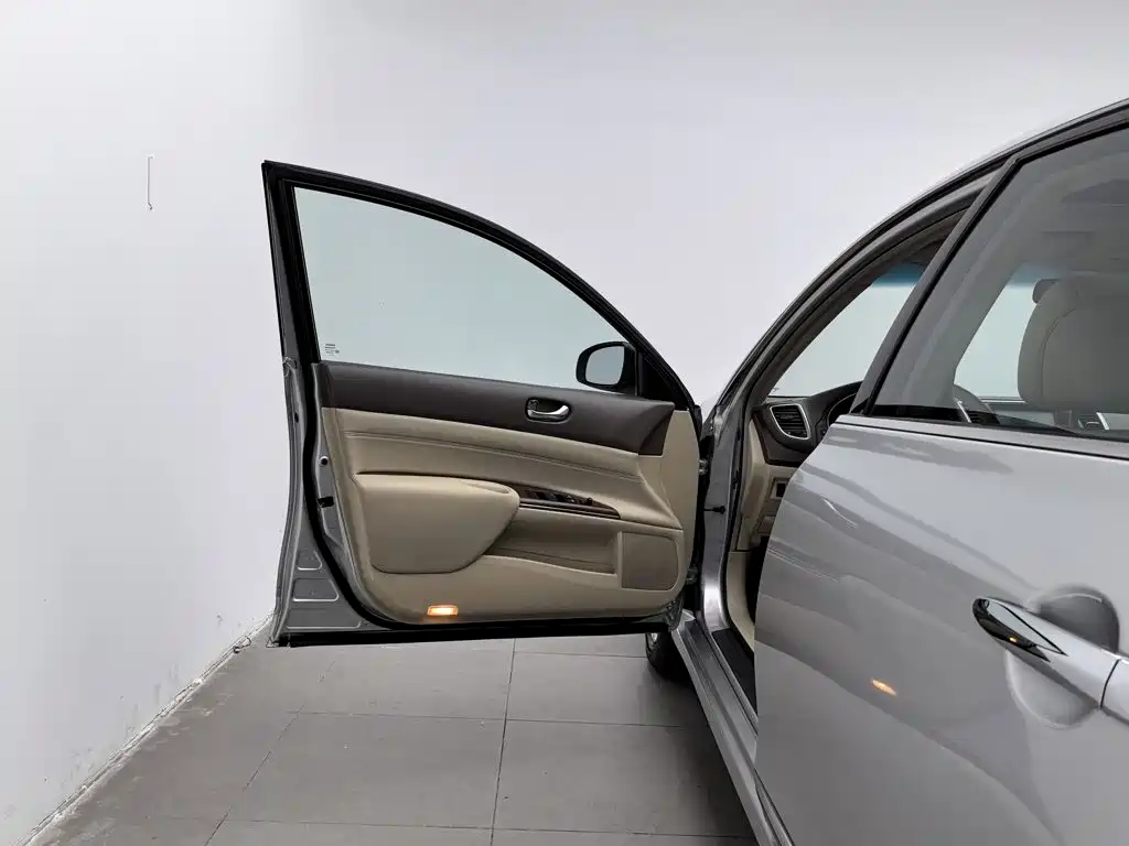 Nissan Teana — миниатюра 8