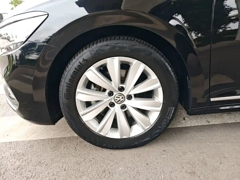 Volkswagen Passat — миниатюра 23