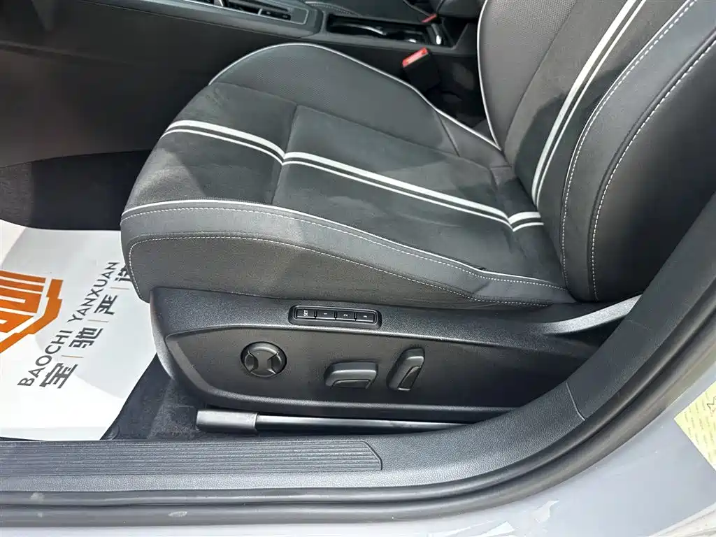 Volkswagen Golf 2021 280TSI DSG R-Line