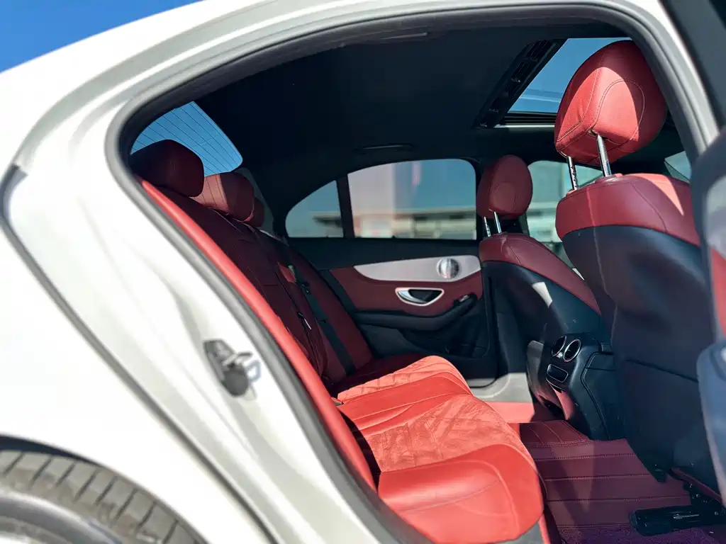 Mercedes-Benz C-Class — миниатюра 9
