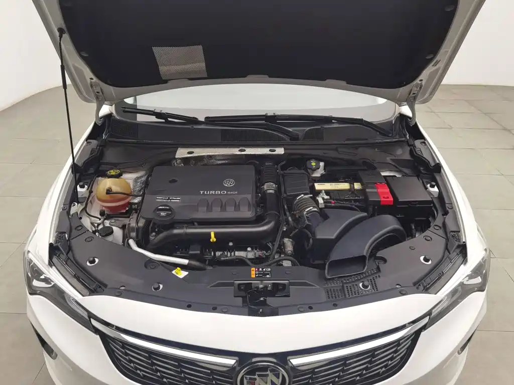 Buick Verano — миниатюра 6