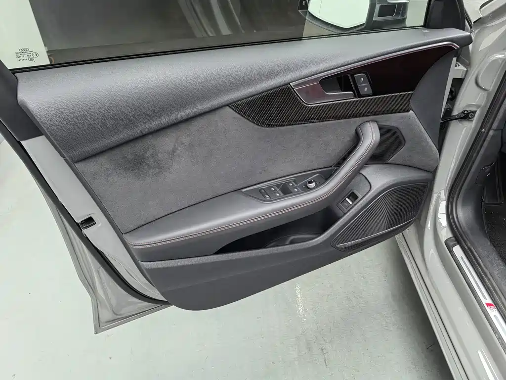 Audi S4 — миниатюра 17