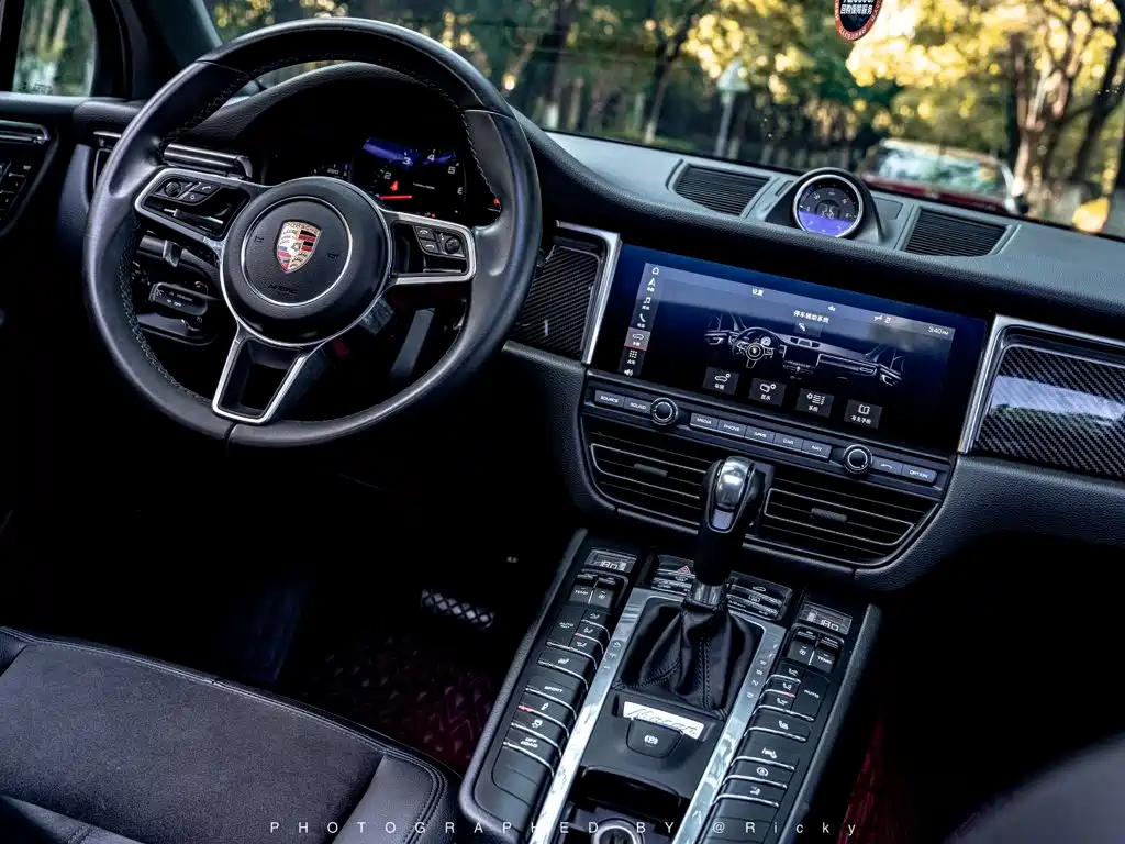 Porsche Macan — миниатюра 5