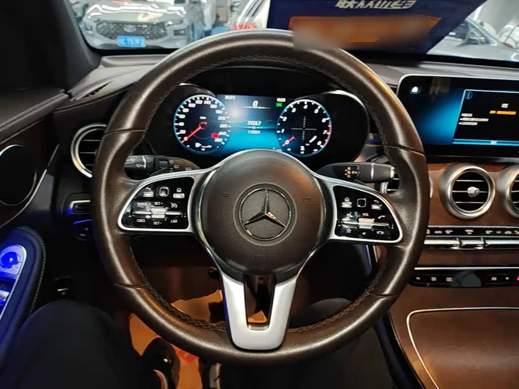 Mercedes-Benz GLC — миниатюра 11