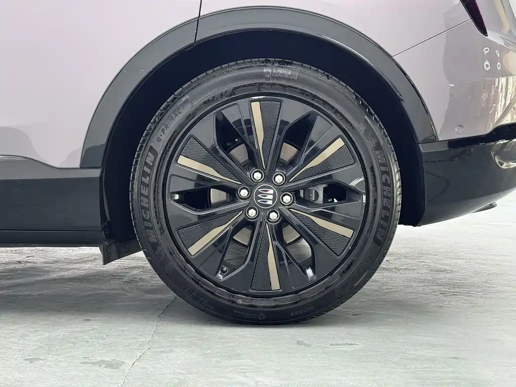 Buick E4 — миниатюра 9