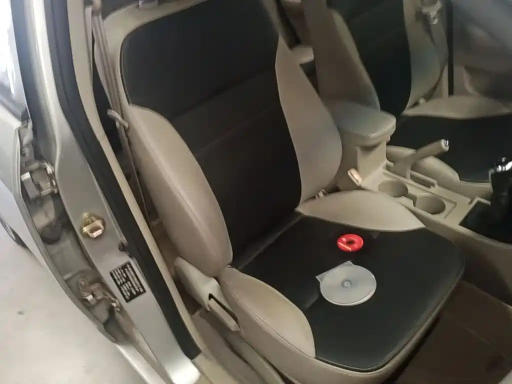 Geely Hijing — миниатюра 25