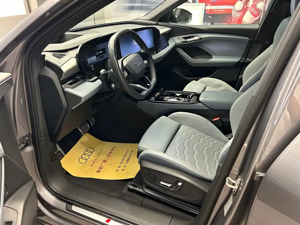 Audi Q6L e-tron — миниатюра 7