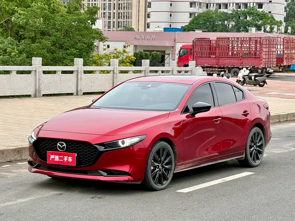 Mazda 3 Axela 2024
