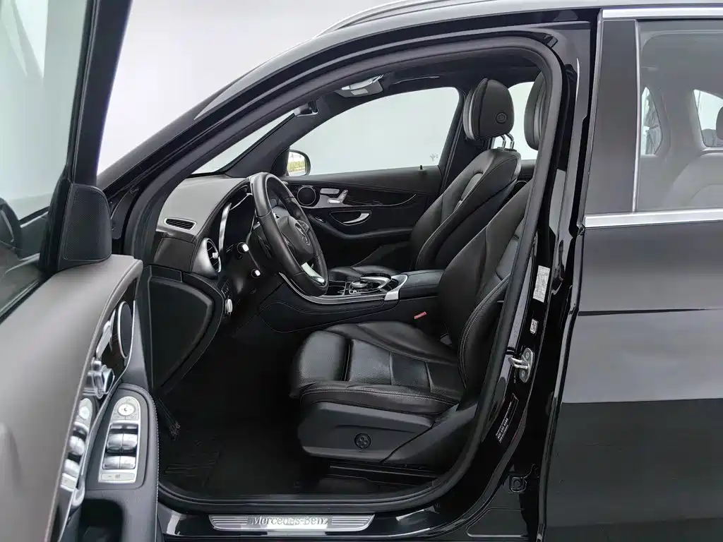 Mercedes-Benz GLC — миниатюра 10