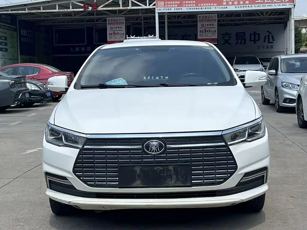 BYD Qin NEV — миниатюра 2