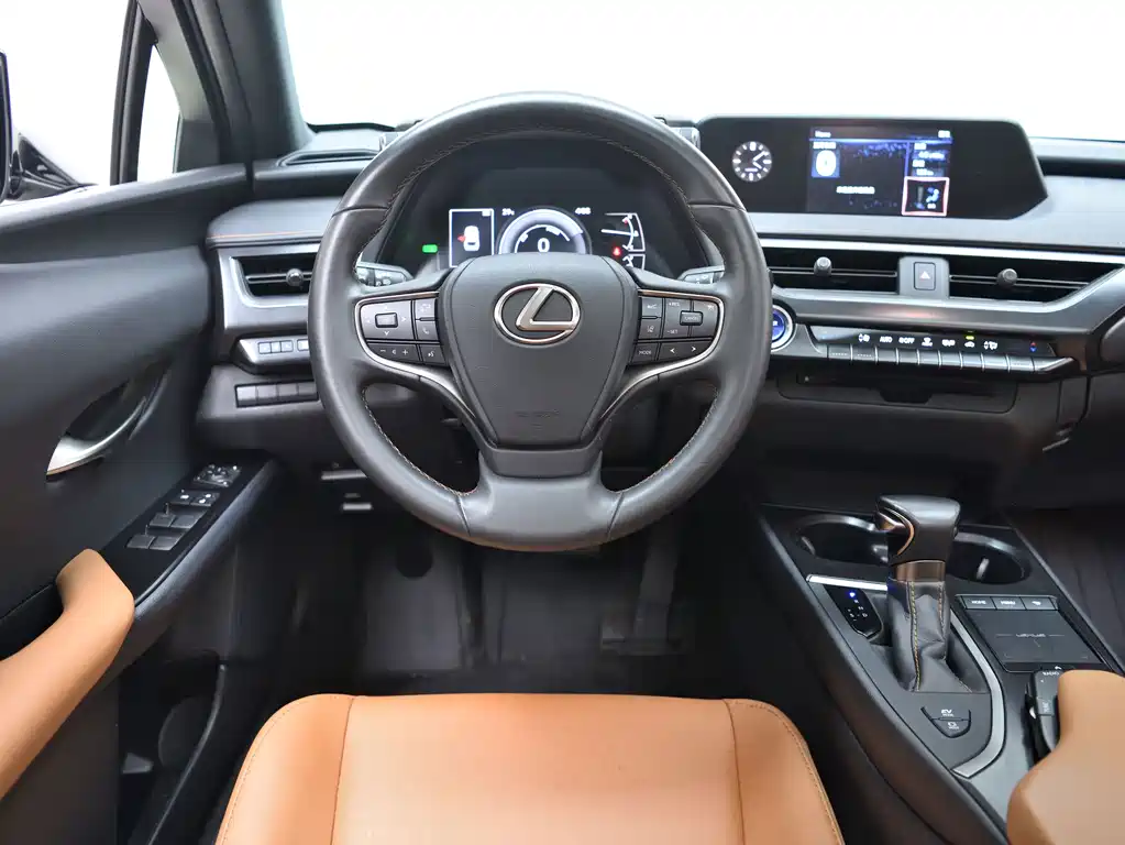 Lexus UX — миниатюра 17
