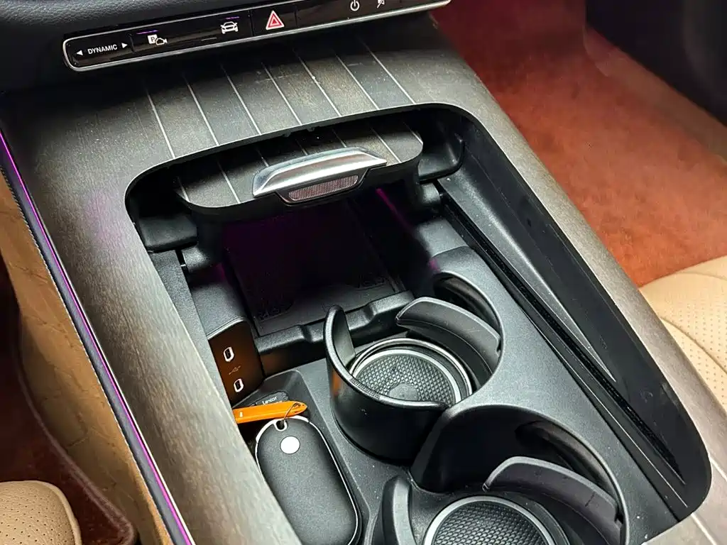 Mercedes-Benz E-Class — миниатюра 15