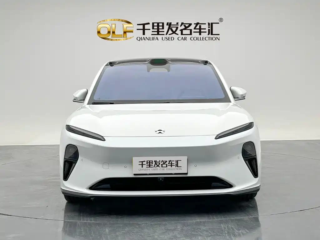 NIO ET5 — миниатюра 2