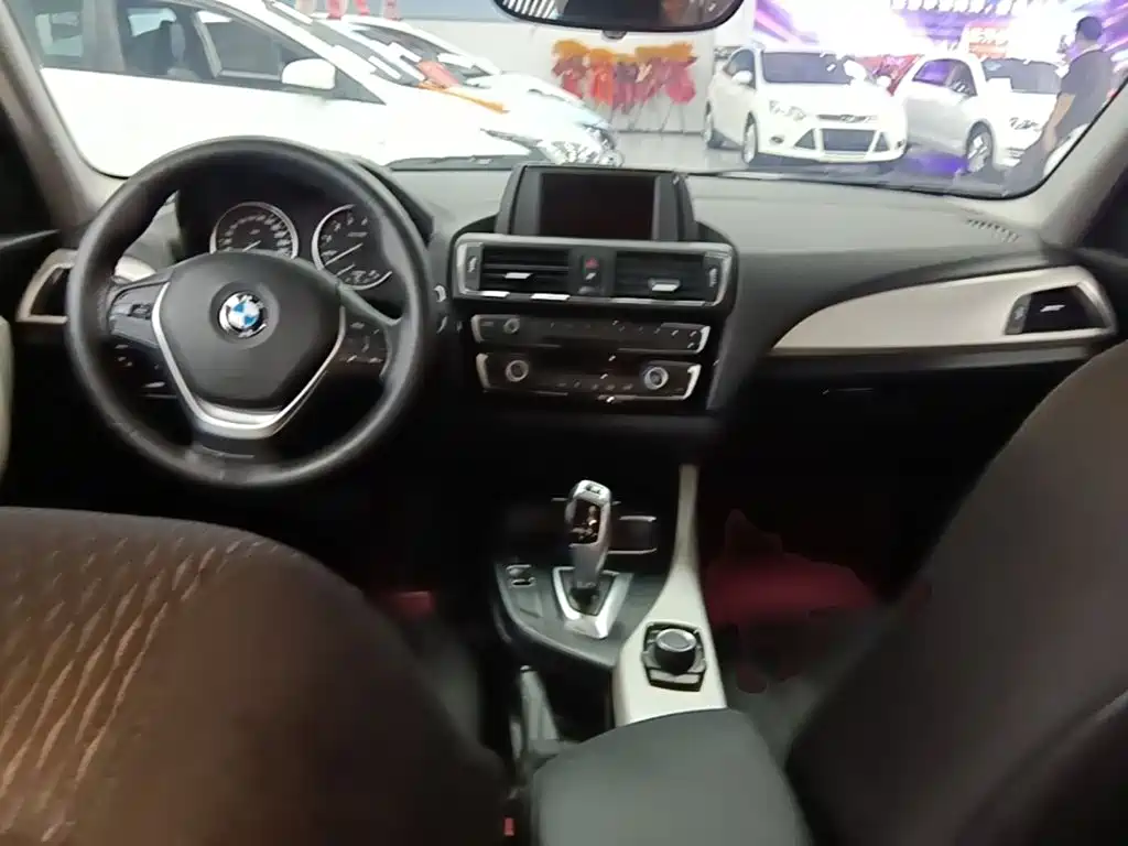 BMW 1 Series (Import) — миниатюра 10