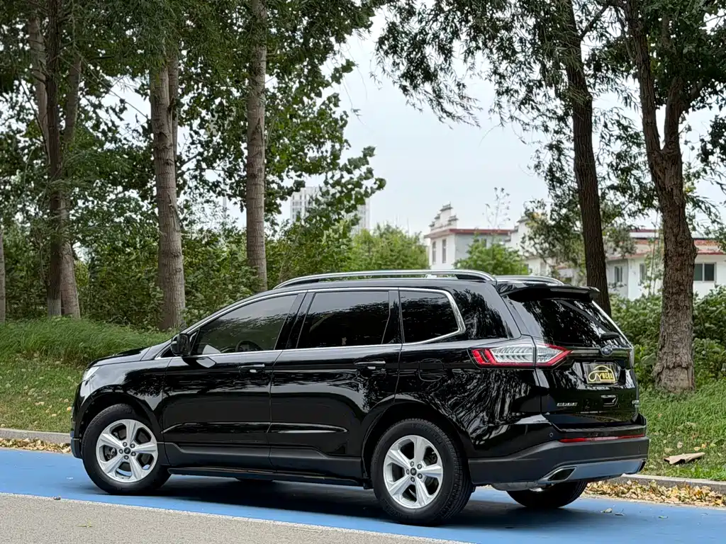 Ford Edge — миниатюра 4
