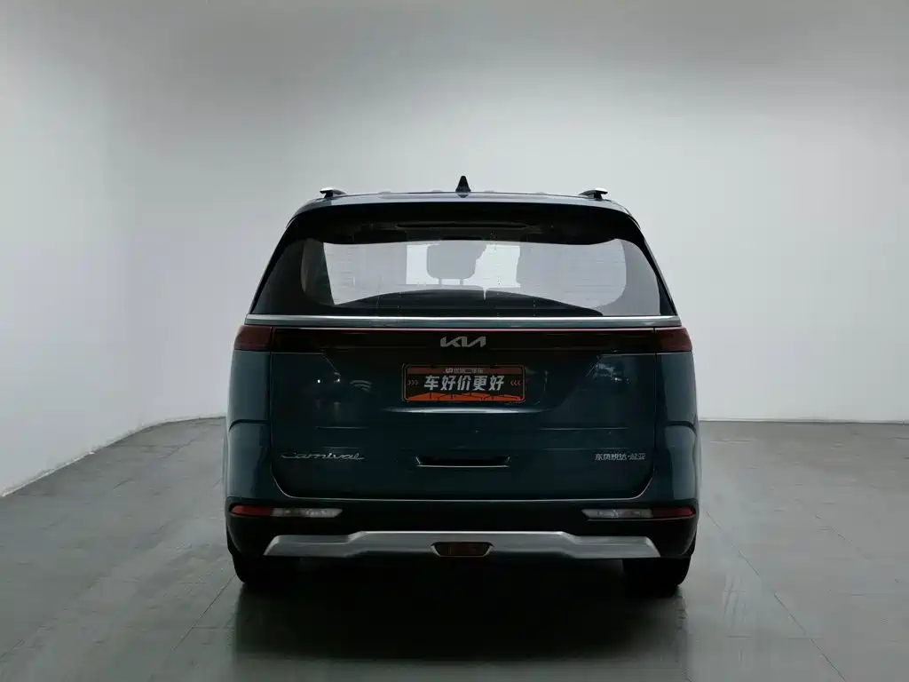Kia Carnival — миниатюра 3
