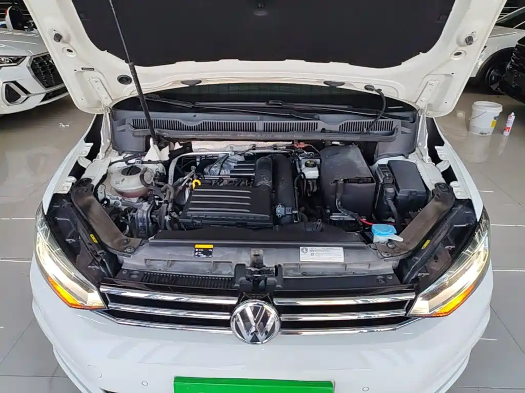 Volkswagen Touran — миниатюра 20
