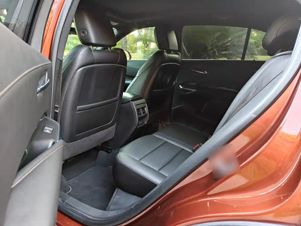 Cadillac XT4 — миниатюра 16