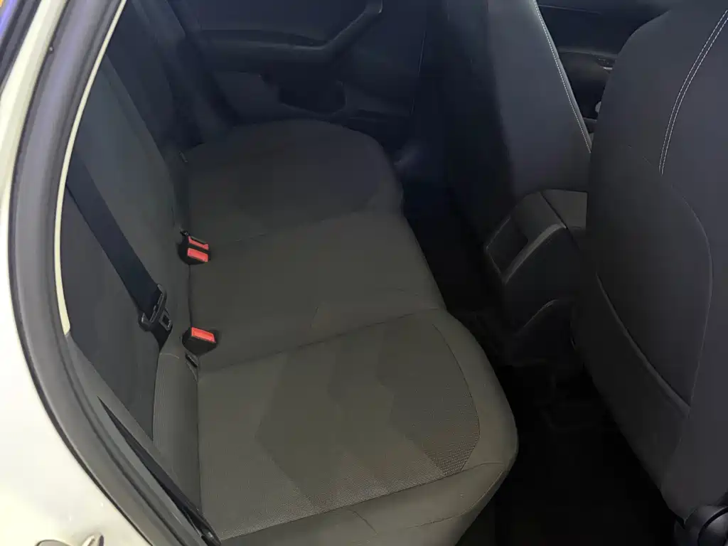 Volkswagen Polo — миниатюра 13
