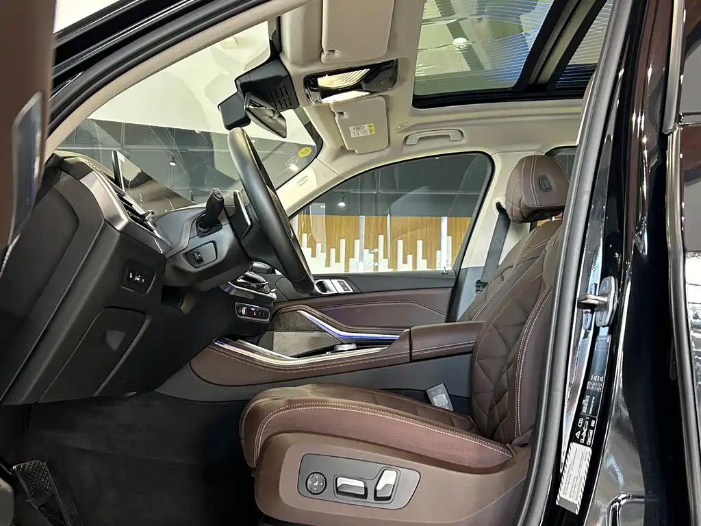 BMW X5 — миниатюра 9
