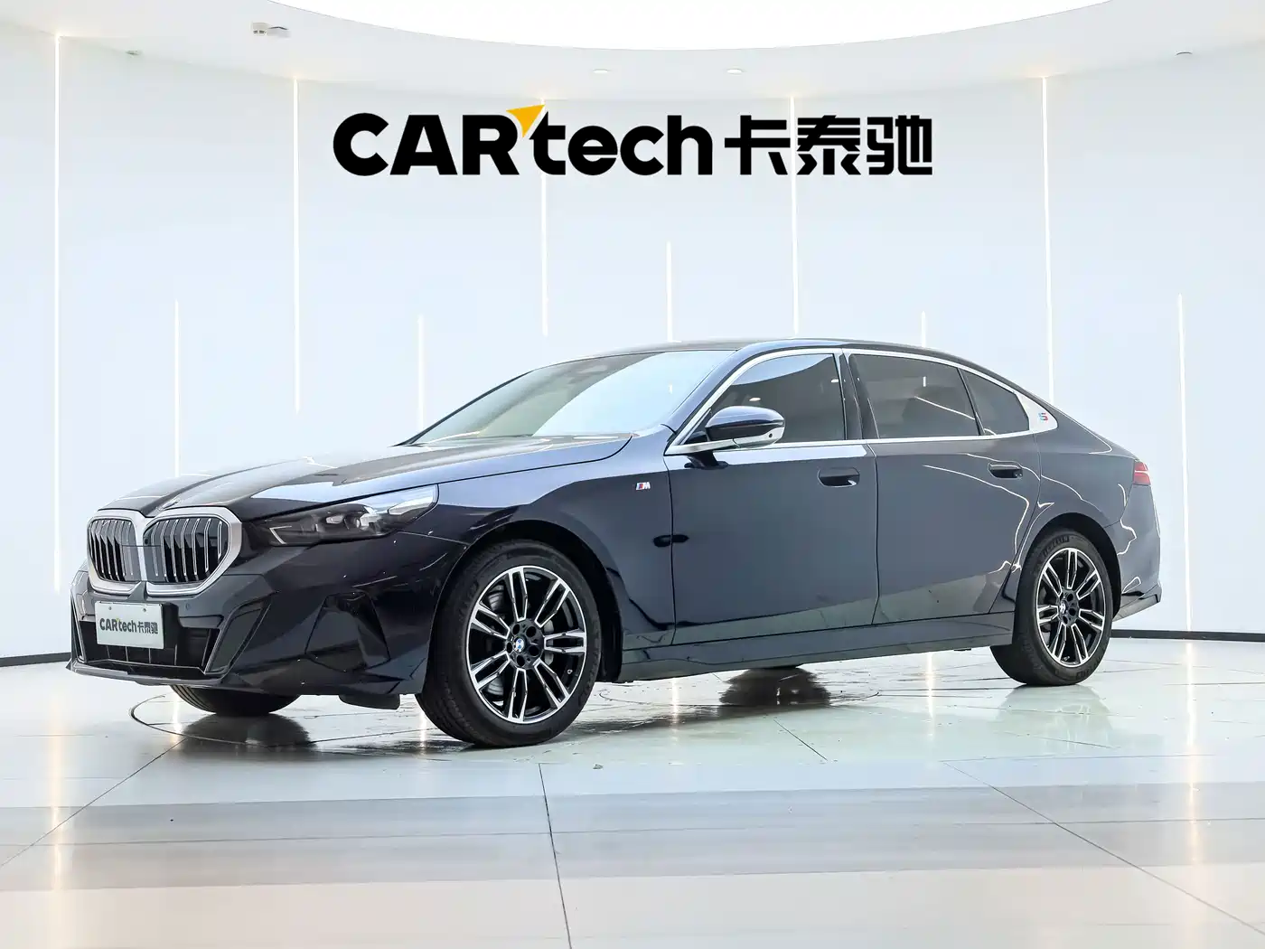 宝马5系 2025款 530Li 领先型 M运动套装 2025