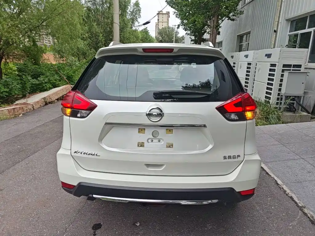 Nissan X-Trail — миниатюра 6