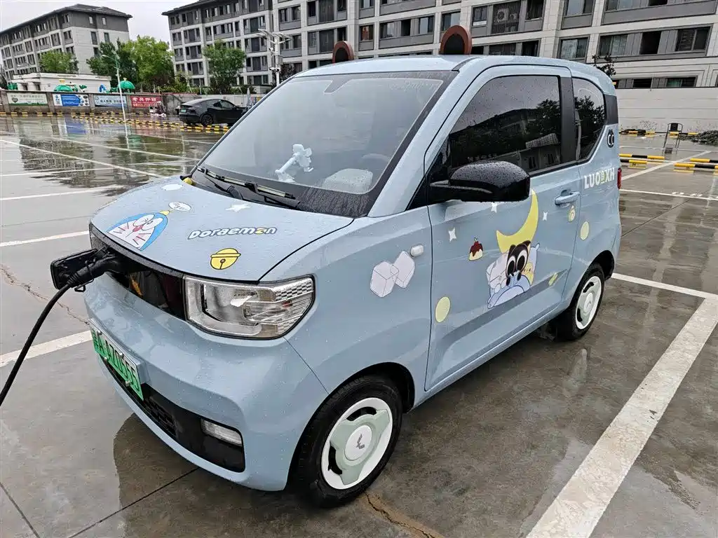 Wuling MINIEV