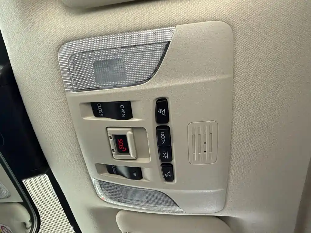 Toyota Corolla — миниатюра 14