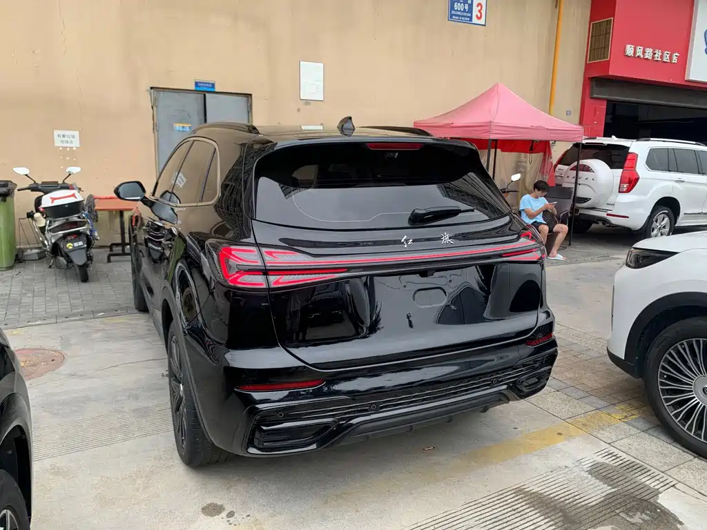 Hongqi Hongqi HS5 — миниатюра 6