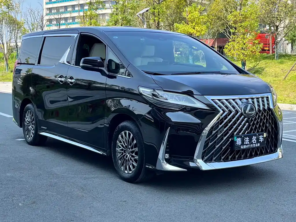 Lexus LM — миниатюра 3