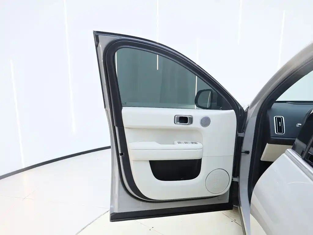 Li Auto Li L6 — миниатюра 10